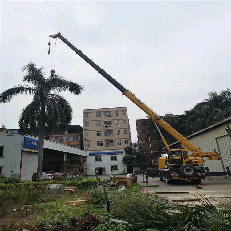 盐边12吨吊车出租一天的收费标准是什么