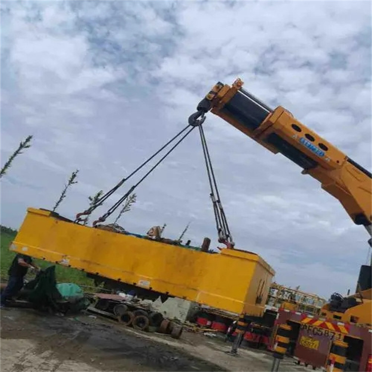 盐边随车吊吊集装箱怎么吊