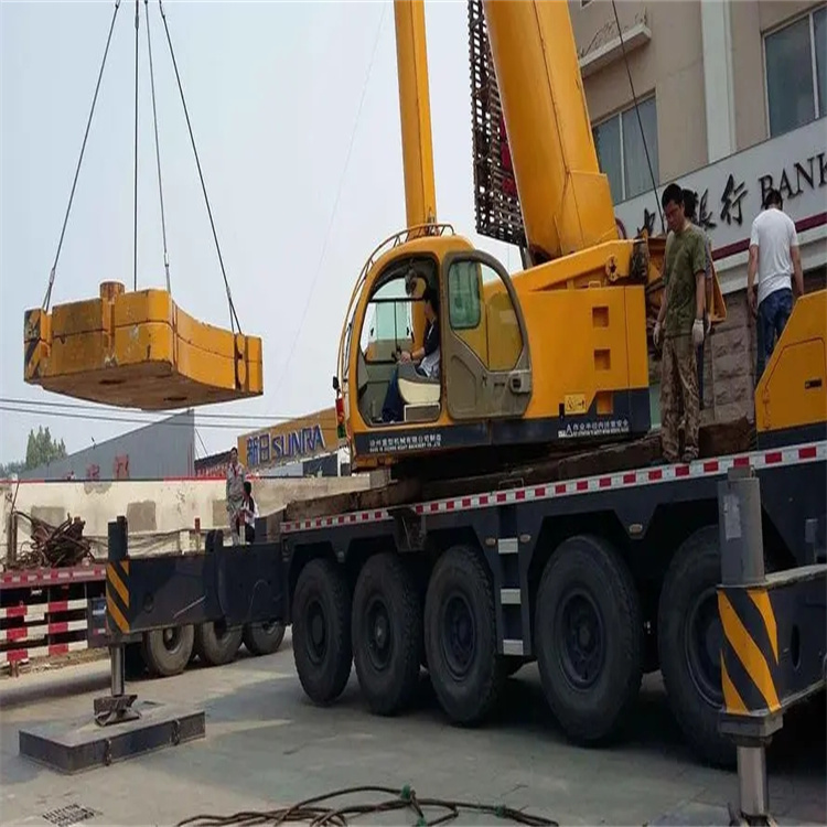 盐边吊车怎么吊玻璃